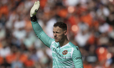 Trevor Carson is leaving Dundee United to join St Mirren